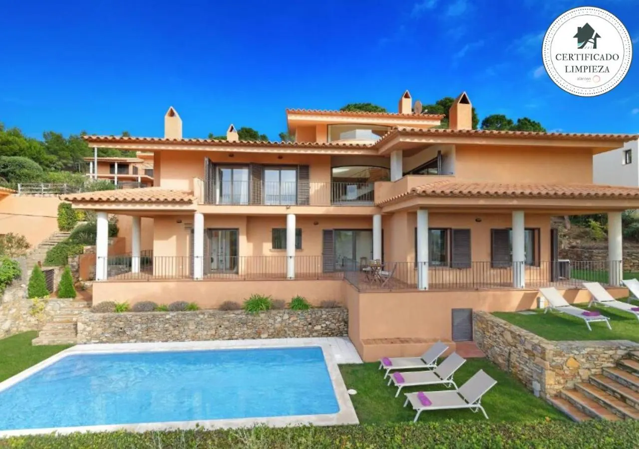 Roure Villa Tamariu